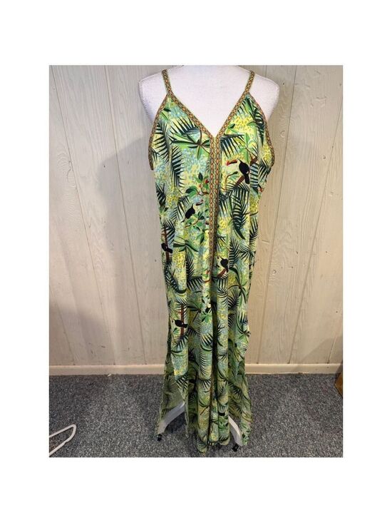 AMERICA & BEYOND Dresses & Skirts - America & Beyond Green Tropical Print Maxi Dress M